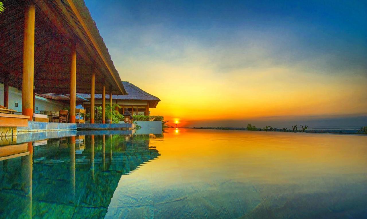 Hotel The Longhouse, Jimbaran - Bali Exterior foto